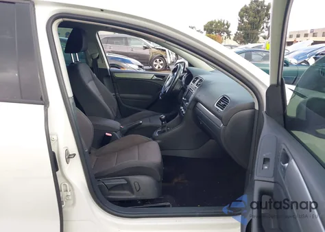 2011 Volkswagen Golf Tdi 4-Door z USA, uszkodzony, nr VIN WVWNM7AJ3BW055729